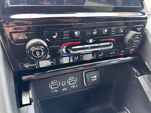 Used 2024 Jeep Grand Cherokee L Summit image 22