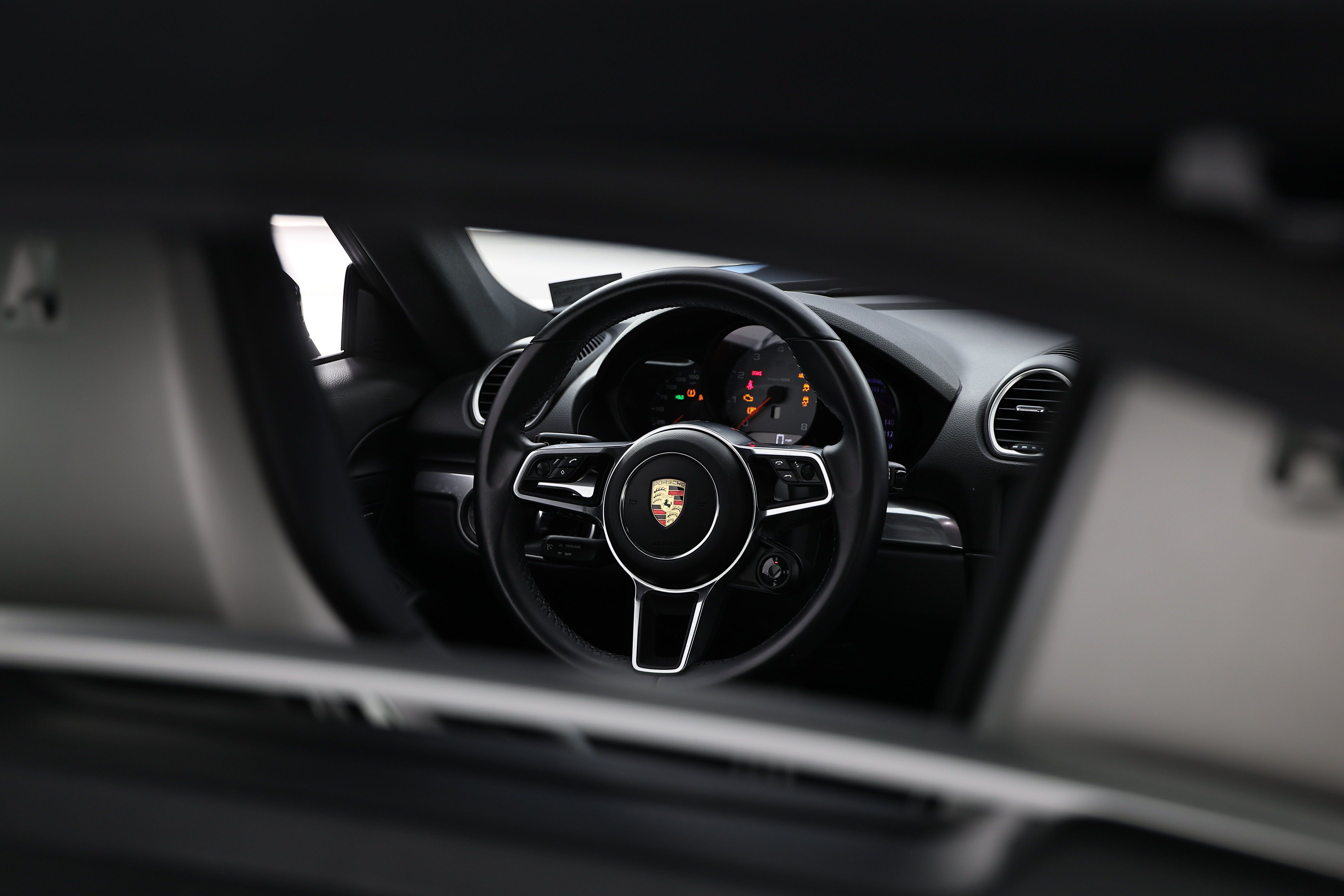 Certified 2024 Porsche 718 Cayman S RWD image 30