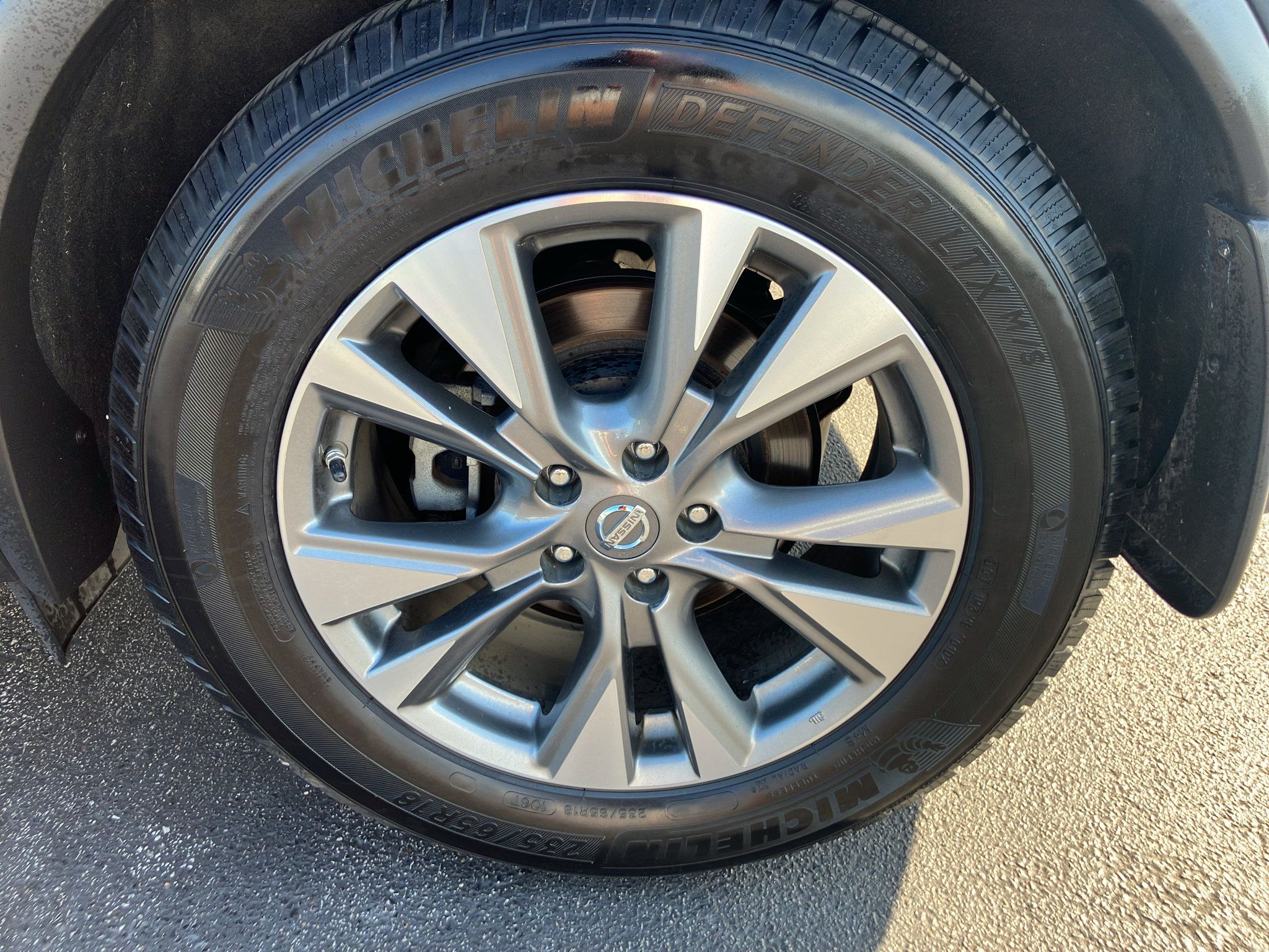 Used 2018 Nissan Murano SV FWD image 12
