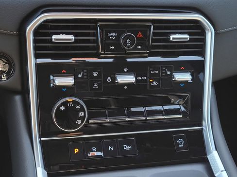 New 2026 Nissan Armada SL w/ Captain's Chari Seat Package image 24