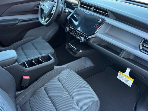 New 2027 Chevrolet Bolt LT w/ Comfort Package FWD image 16