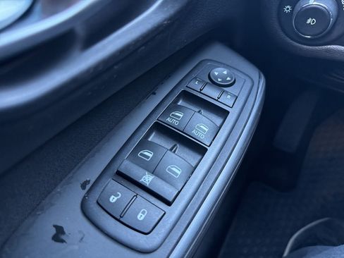 Used 2014 Jeep Cherokee Latitude w/ Comfort/Convenience Group image 35