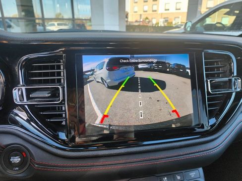 Used 2023 Dodge Durango GT image 19