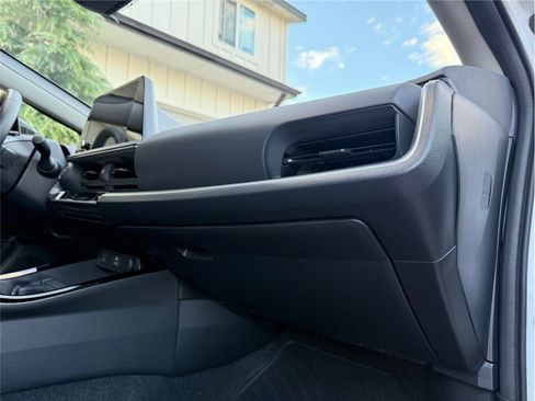 Used 2023 Toyota Prius LE image 38