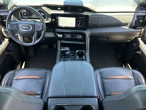 Used 2024 GMC Sierra 1500 AT4 w/ Technology Package AWD/4WD image 20