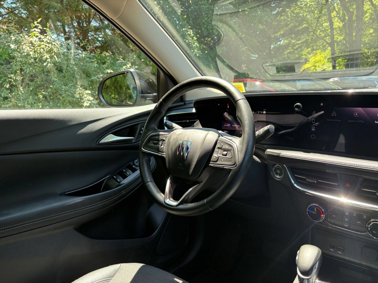 Used 2025 Buick Encore GX Preferred FWD image 32