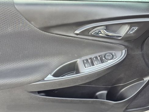 Used 2024 Chevrolet Malibu LS w/ Driver Confidence Package image 17