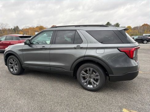 New 2026 Ford Explorer Active image 5