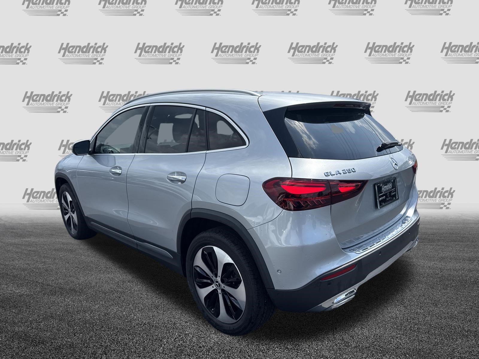 Used 2026 Mercedes-Benz GLA 250 4MATIC image 10