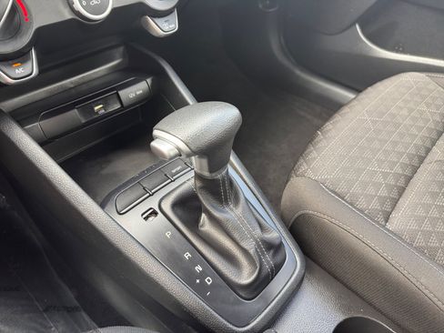 Used 2023 Kia Rio LX FWD image 20