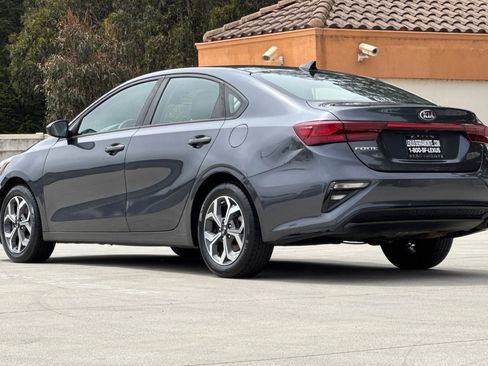 Used 2021 Kia Forte LXS FWD image 3
