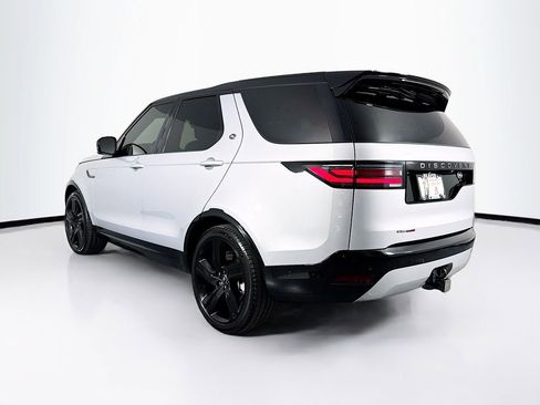 Used 2023 Land Rover Discovery S R-Dynamic image 7