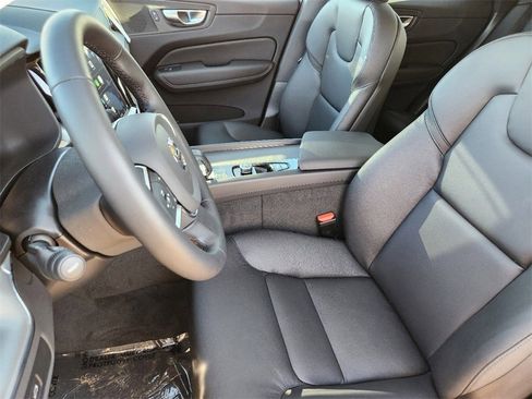 New 2025 Volvo XC60 B5 Core w/ Protection Package Premier image 6