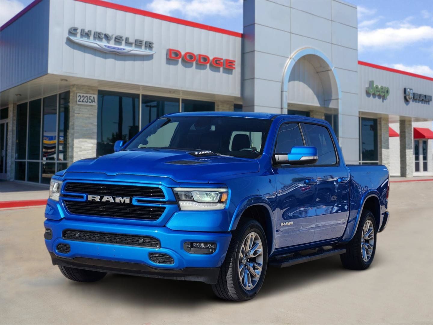 Used 2020 RAM 1500 Laramie w/ Sport Appearance Package AWD/4WD image 2
