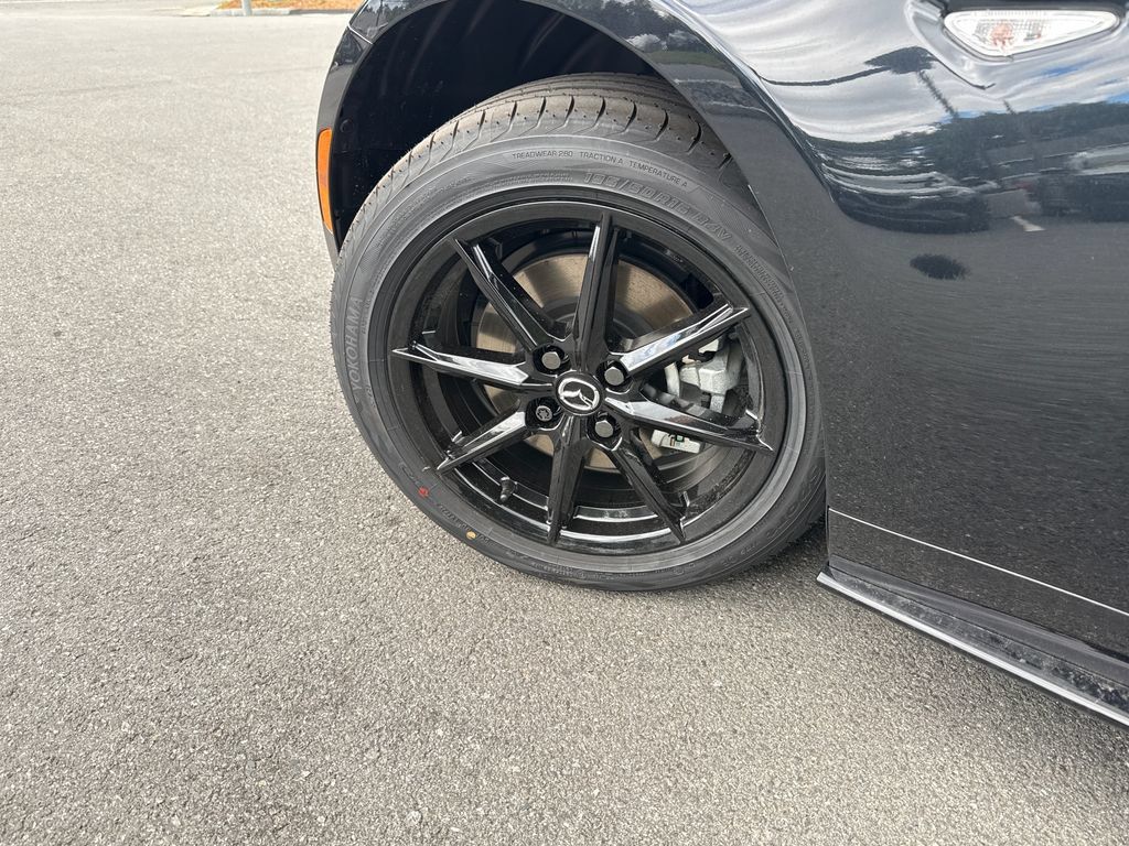 New 2026 MAZDA MX-5 Miata Sport w/ Appearance Package RWD image 26