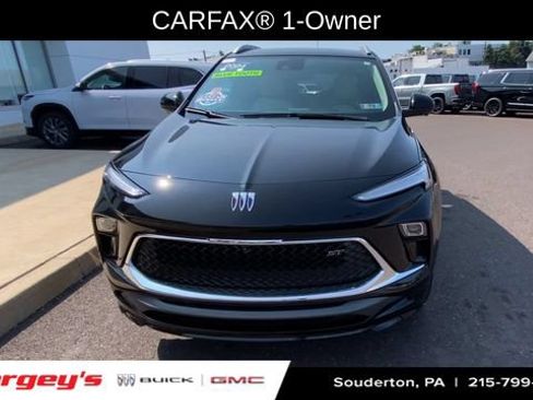 Certified 2024 Buick Encore GX Sport Touring w/ Advanced Technology Package AWD/4WD image 3