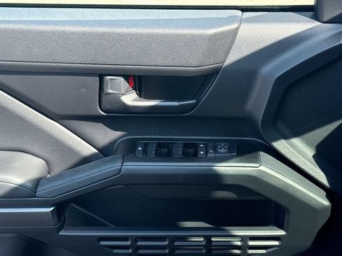 New 2026 Toyota 4Runner SR5 AWD/4WD image 28