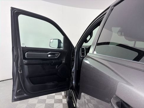 Used 2020 RAM 1500 Big Horn AWD/4WD image 10