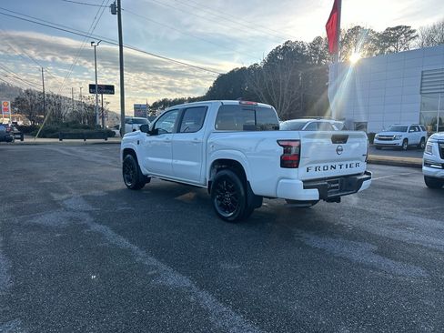 New 2026 Nissan Frontier SV image 6