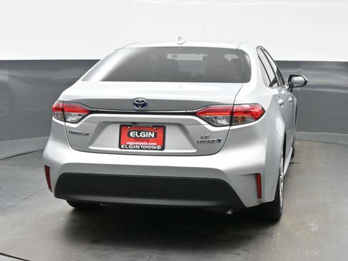 Used 2023 Toyota Corolla LE image 5