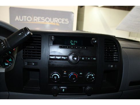 Used 2013 Chevrolet Silverado 2500 W/T image 19