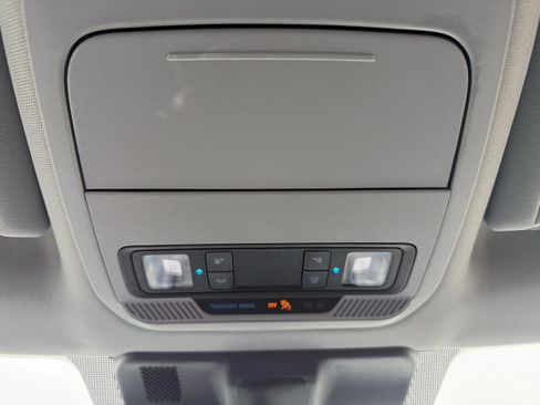 Used 2023 Ford F150 XLT AWD/4WD image 18