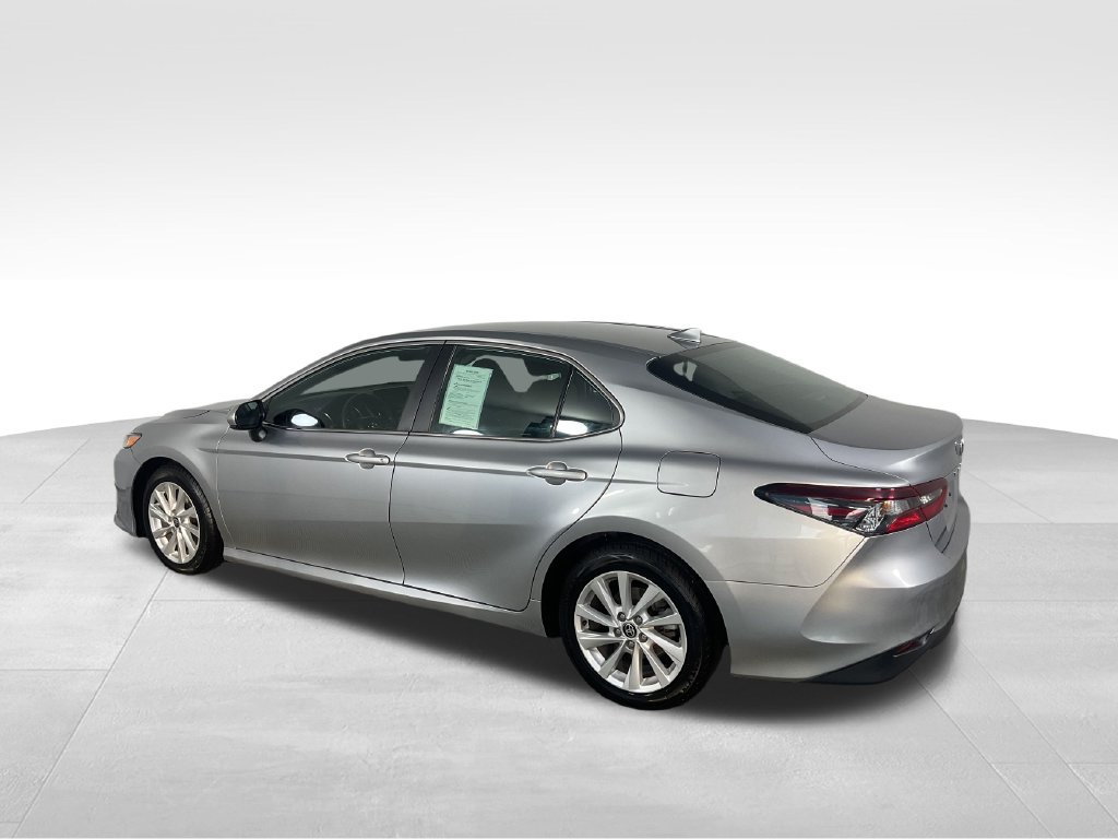 Used 2024 Toyota Camry LE FWD image 7