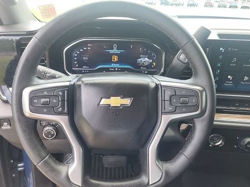 Used 2024 Chevrolet Silverado 1500 LT AWD/4WD image 37