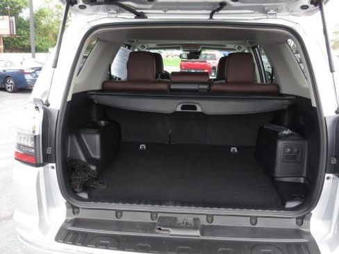 Used 2023 Toyota 4Runner Limited image 32