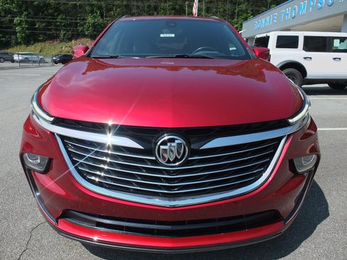 Used 2024 Buick Enclave Premium image 8