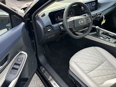 New 2026 Nissan Sentra SL FWD image 6