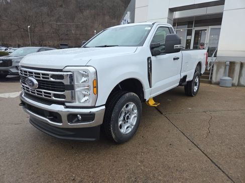 New 2026 Ford F350 XLT AWD/4WD image 3