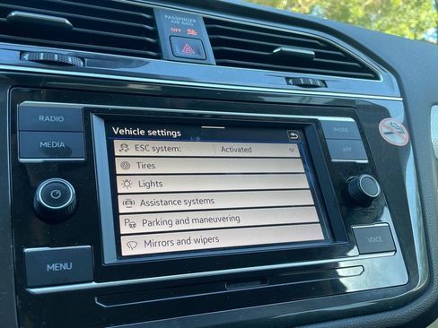 Used 2024 Volkswagen Tiguan S image 23