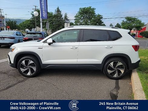 Certified 2024 Volkswagen Taos SE AWD/4WD image 25