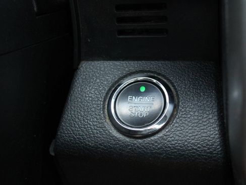 Used 2016 Ford F150 Lariat w/ Equipment Group 501A Mid AWD/4WD image 15