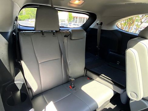 Certified 2021 Toyota Highlander Platinum AWD/4WD image 22