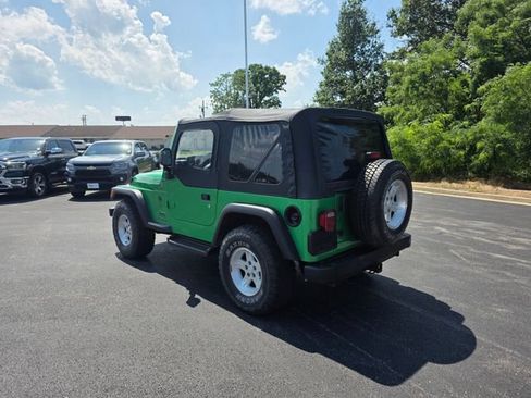 Used 2004 Jeep Wrangler 4WD w/ 30" Tire & Wheel Group image 5