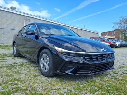New 2026 Hyundai Elantra SE w/ Cargo Package