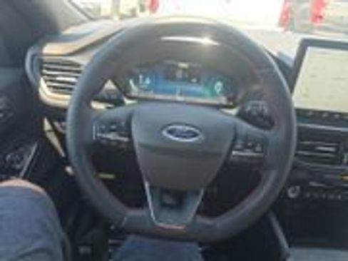 Used 2023 Ford Escape ST-Line Elite w/ Premium Technology Package AWD/4WD image 5