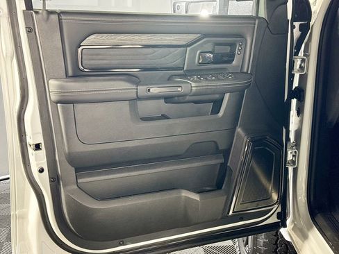 New 2026 RAM 2500 Limited image 10