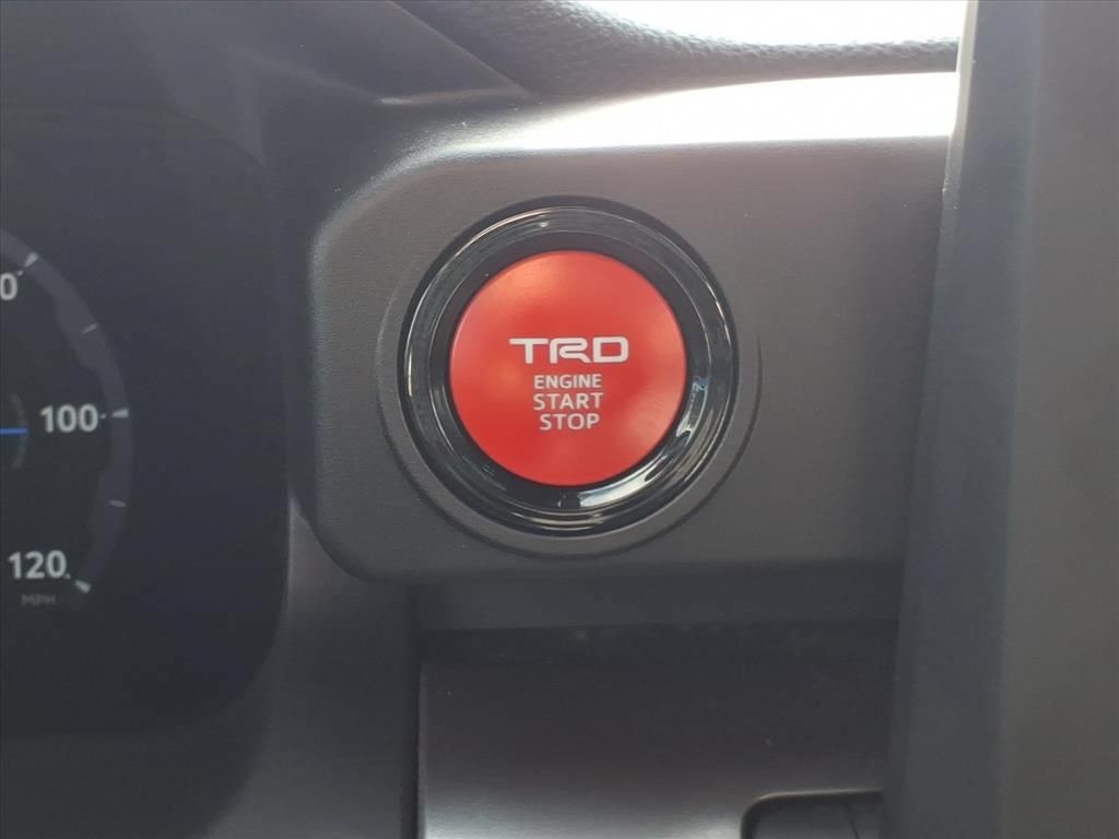 Used 2025 Toyota Tacoma TRD Sport AWD/4WD image 27
