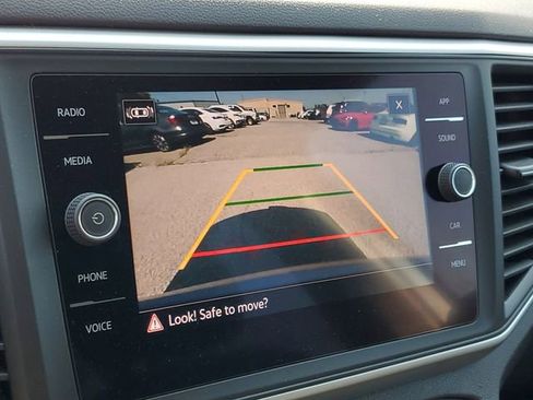 Used 2021 Volkswagen Atlas SE image 13