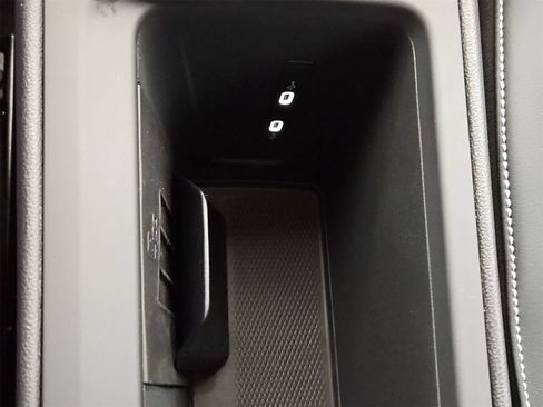 New 2026 Volkswagen Tiguan SE R-Line image 33