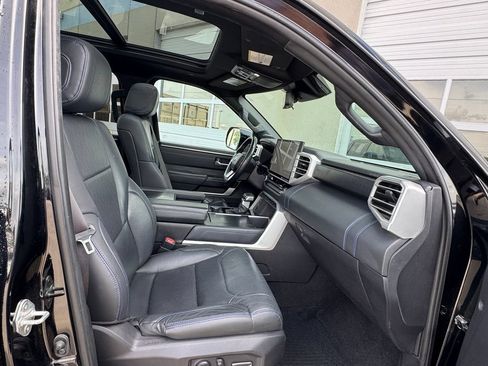 Used 2024 Toyota Tundra Platinum AWD/4WD image 28