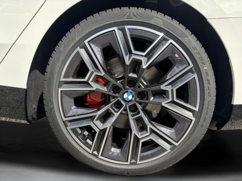 New 2026 BMW i5 eDrive40 w/ M Sport Package image 34