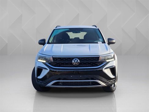 Used 2023 Volkswagen Taos S image 2