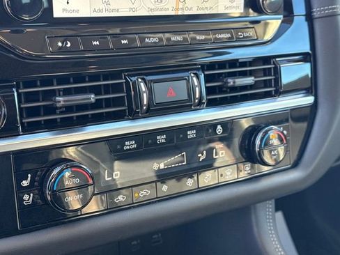 Used 2024 Nissan Pathfinder Platinum w/ Cargo Package image 22