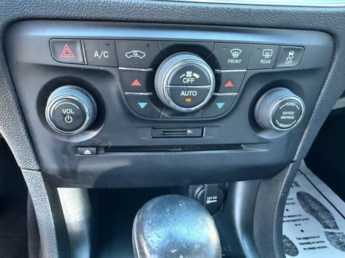 Used 2014 Dodge Charger R/T image 14