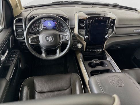 Used 2019 RAM 1500 Laramie AWD/4WD image 2