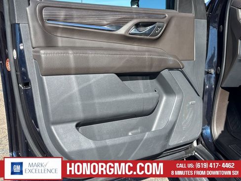 Used 2023 GMC Yukon Denali image 15